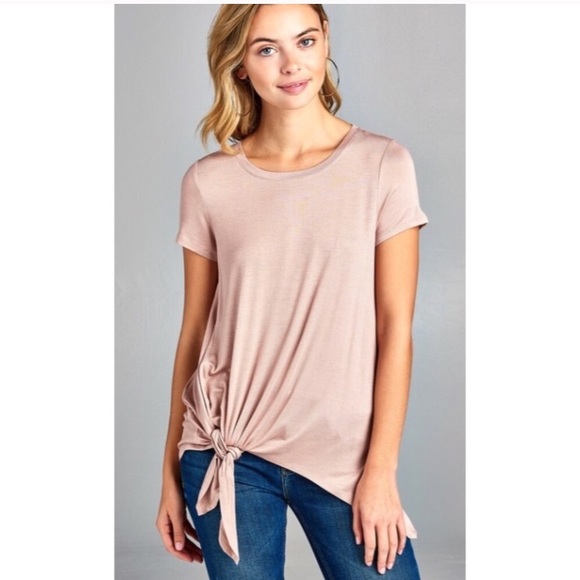 HOST PICK🎉 Super Soft Blush Side Tie Tee - Picture 2 of 6